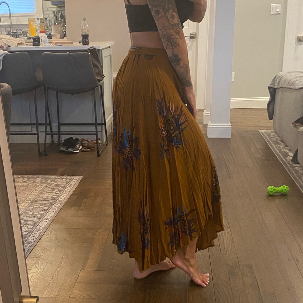ONEILL SKIRT - Picture 2 of 3